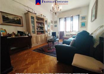 Albaro | Via Vassallo soleggiati spaziosi MQ.120 doppi servizi, terrazzino, lunga balconata